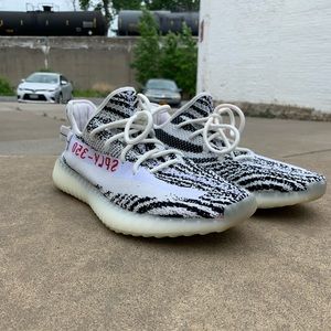 Yeezy V2 Zebra
